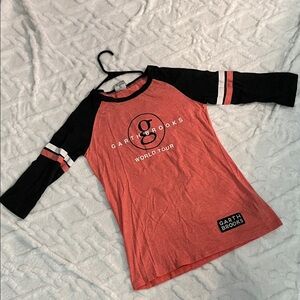 👧KIDS 🎤 GARTH BROOKS CONCERT SHIRT Red and Black World Tour